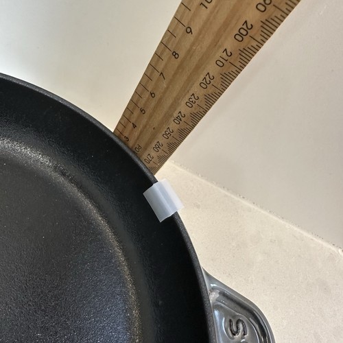 New STAUB Round Cast Iron Oven Dish 20 cm, Graphite Grey New-no original box - Foto 12 di 12