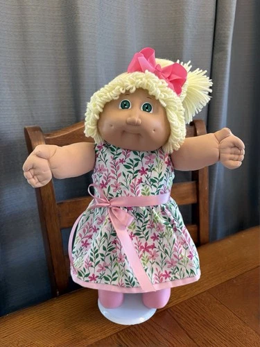 1980s Cabbage Patch Kid Lemon Blonde Green Eyes Pink Floral Spring Dress Cute