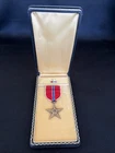 WW2 US Military BRONZE STAR Medal, Lapel Pin Bar w/Original Coffin Case (A)
