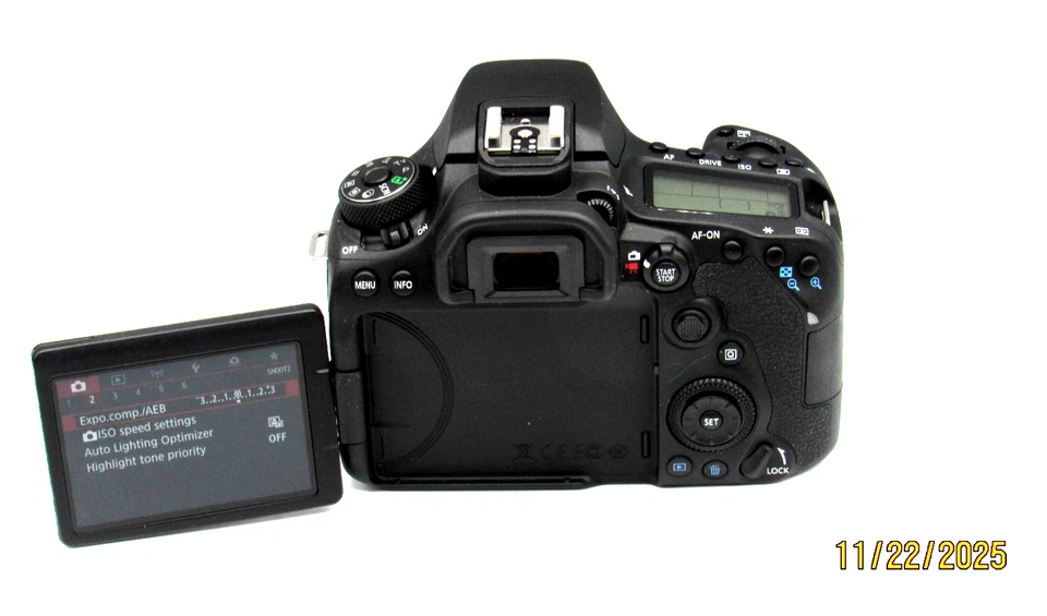 Canon EOS 90D 4K 32.5MP DSLR Camera (Body Only) Black  SUPER MINT! TESTED - Image 3 of 4