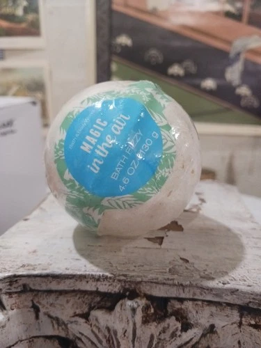 BATH & BODY WORKS - Magic In The Air - Bath Fizzy Bomb (4.6 oz) (NEW-SEALED)