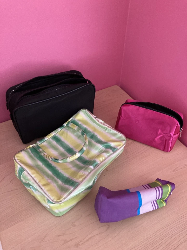 Bolsas de cosméticos - LOTE de 4 - Estée Lauder y Clinique púrpura y verde Foto 2 de 4