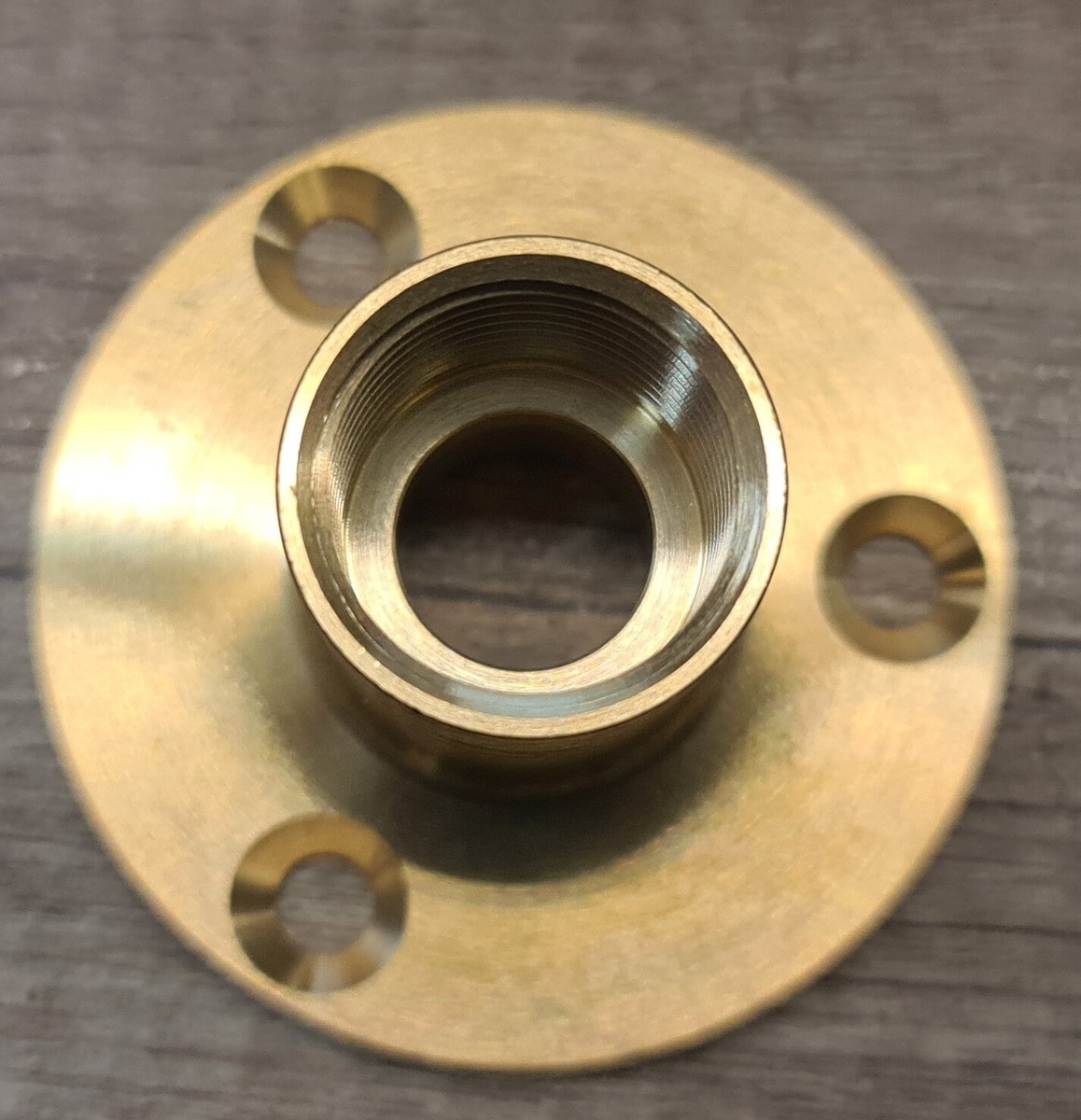 Wallplate Boss 1/2