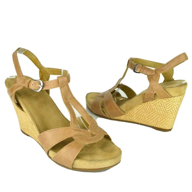 a2 wedge sandals