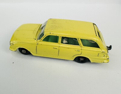 MATCH BOX 38 VAUXHALL VICTOR ESTATE CAR ボクスホール ビクター (R2207anyY) Vintage Lesney Matchbox Vauxhall Victor Estate Car No 38 + Box