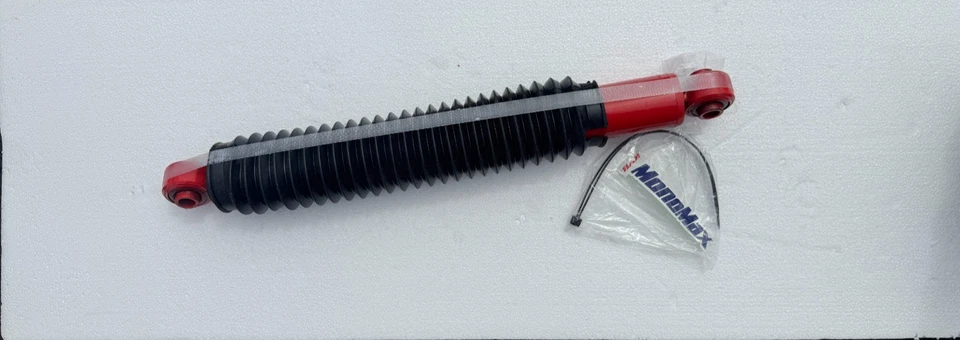 Amortiguador de gas KYB 565132 MonoMax rojo se adapta a RAM 3500 52110144AE 52113675AE 52122233AA Foto 2 de 4