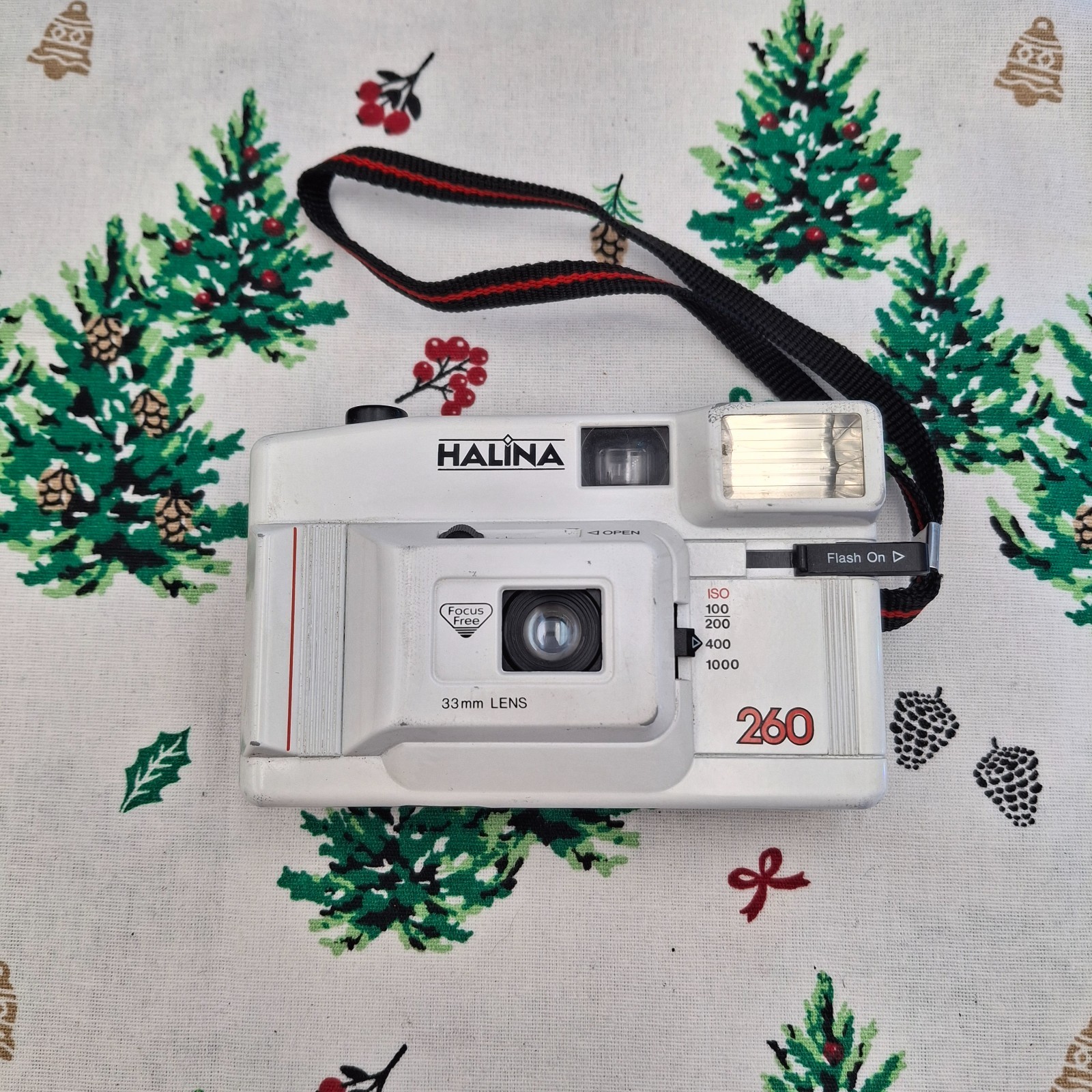 ❄️HALINA 260 WHITE Point & Shoot 35mm Film Camera with Case. *WORKING* refB.N 🎄