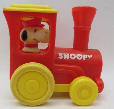 Vintage Snoopy Train 1958 AVIVA Toy Co. Hollywood CA United Feature Red Yellow