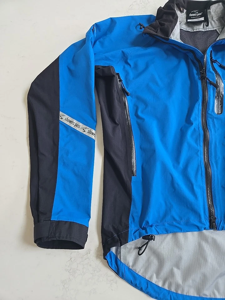 Chaqueta de ciclismo Showers Pass para hombre M azul impermeable Windbrkr reflectante ventilada Foto 3 de 4