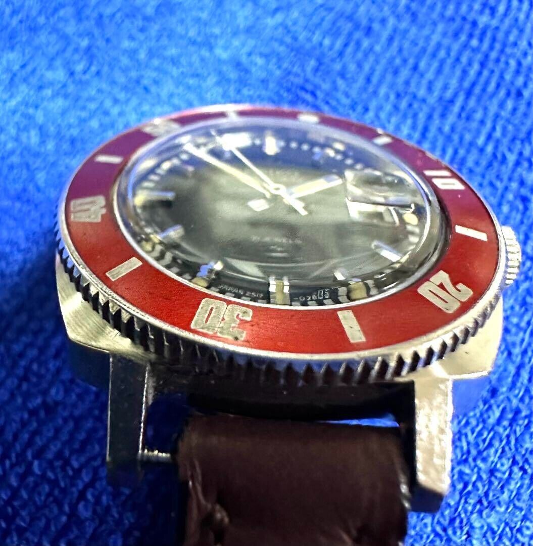 Seiko Matic Lady Diver 2517-3270 Red Calendar Full overhaul Seiko Matic Lady Diver 2517-3270 Red Calendar Full overhaul