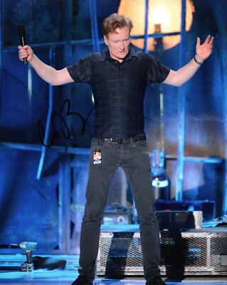 CONAN O'BRIEN SIGNED PHOTO (3)