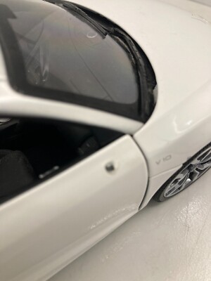 1:18 Kyosho Audi R8 White Damaged | eBay