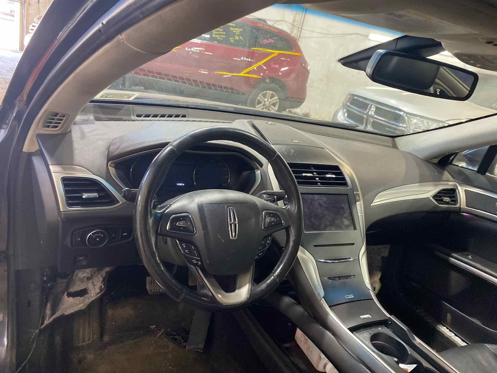 Rear Spindle Knuckle Stub Axle LINCOLN MKZ Right Passenger 13 14