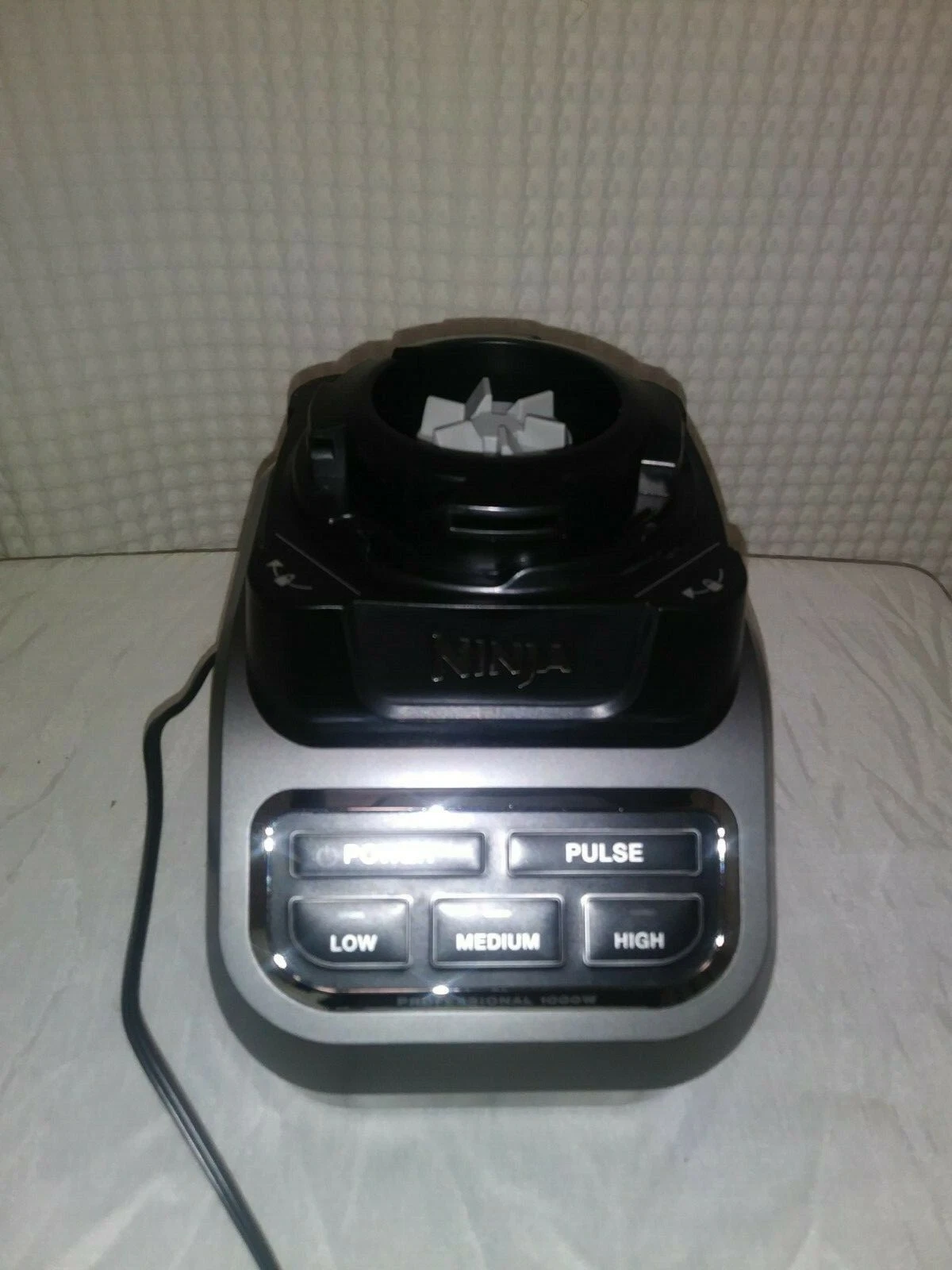 Ninja BL610 Professional 1000w Blender Replacement Base/motor Only Works Great!