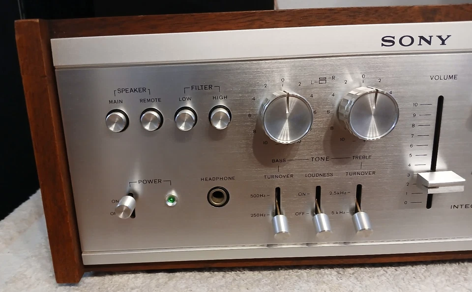 Amplificador estéreo integrado de estado sólido Sony TA-1150 - Funciona ver videos e imágenes Foto 2 de 4