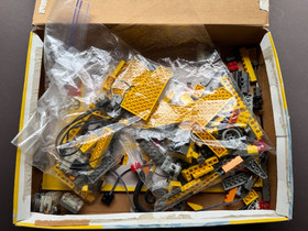 LEGO 4094  Complete with box and instructions. WHAT YOU SEE IS WHAT YOUR GET.