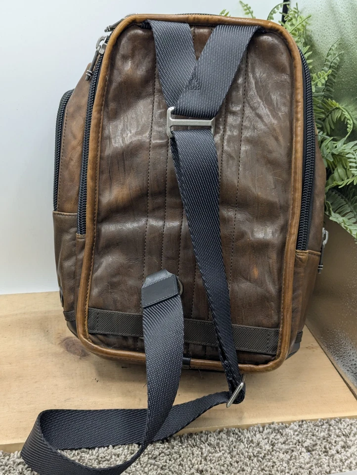 Tumi Alpha Bravo Mochila de Cuero Marrón Senderismo Escuela Trabajo Bolsa de Transporte Foto 2 de 4