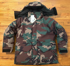 SIZE MEDIUM NWT BEAMS X MARMOT MAMMOTH GORE-TEX BIGGIE PARKA CAMO - NOT SUPREME