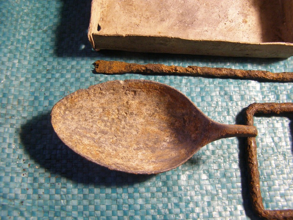 WW II WW2 Original Relics from the Red Army bunker in the Kurland ...
