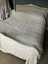 Eccezionale Copriletto/Copriletto all'uncinetto a mano. King size. Cotone beige