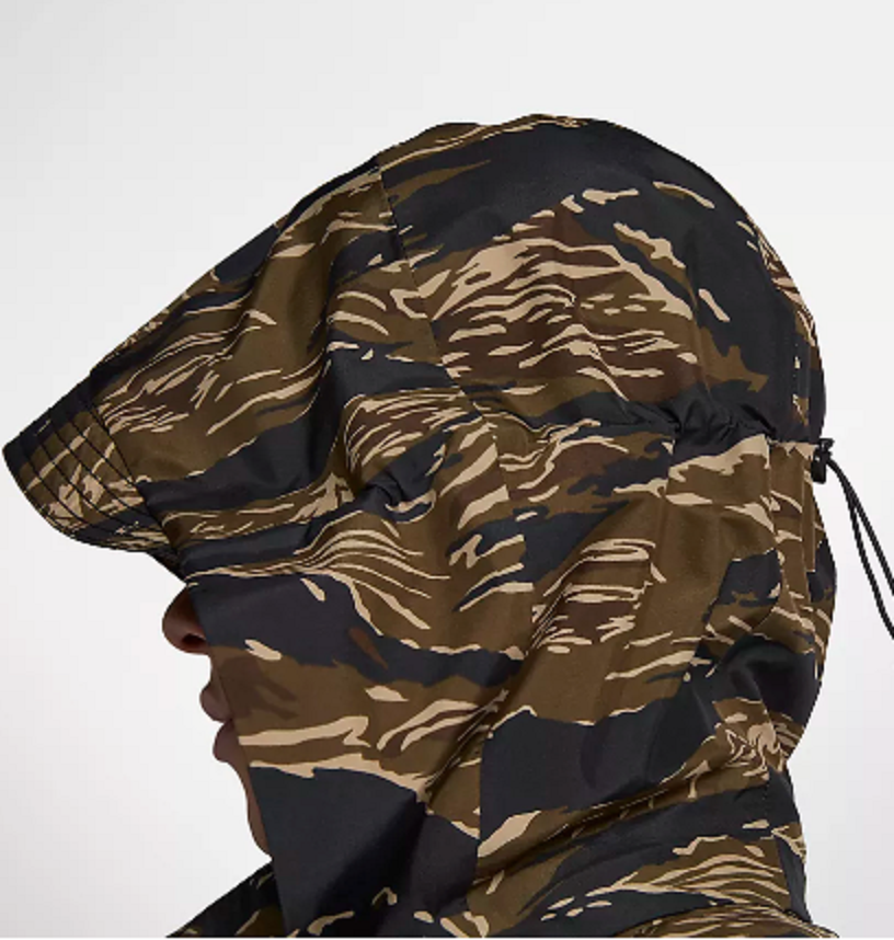 Men's NikeLab Essentials Tiger Camo Parka Jacket Green Black Small