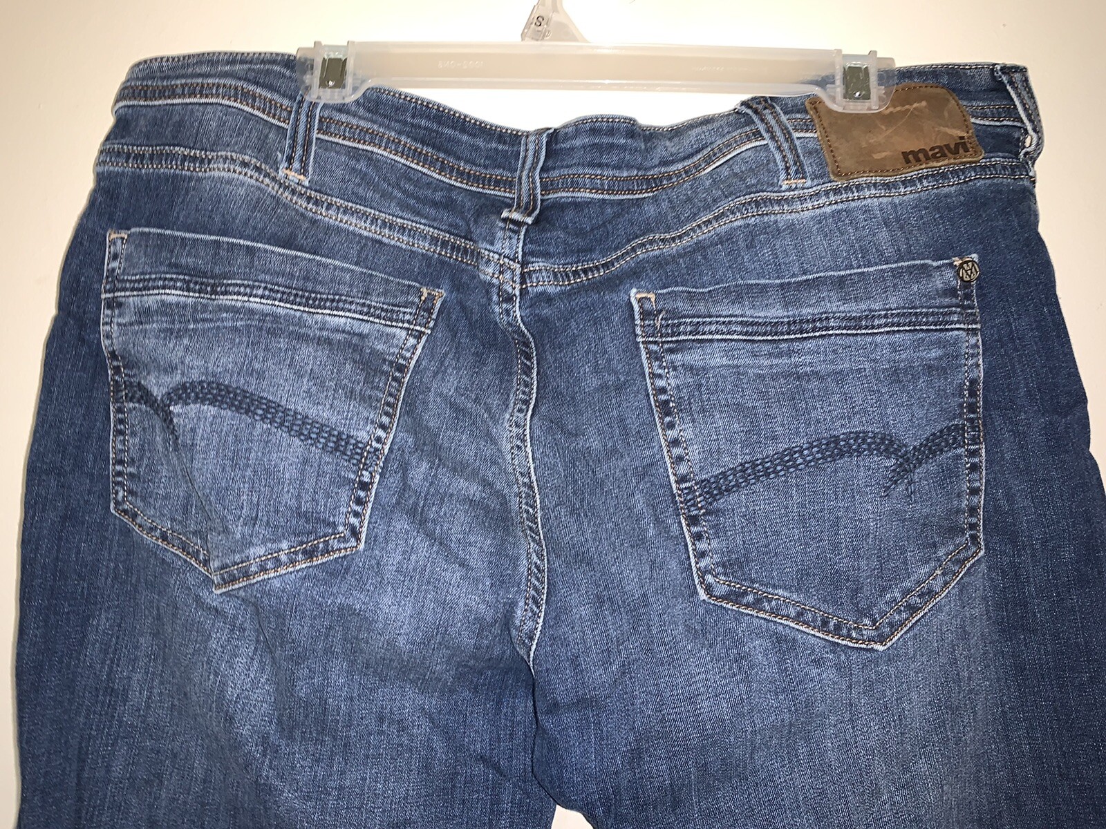Mavi Jeans 33x32 Matt Straight Leg Mid Rise Medium Blue Denim Wash 