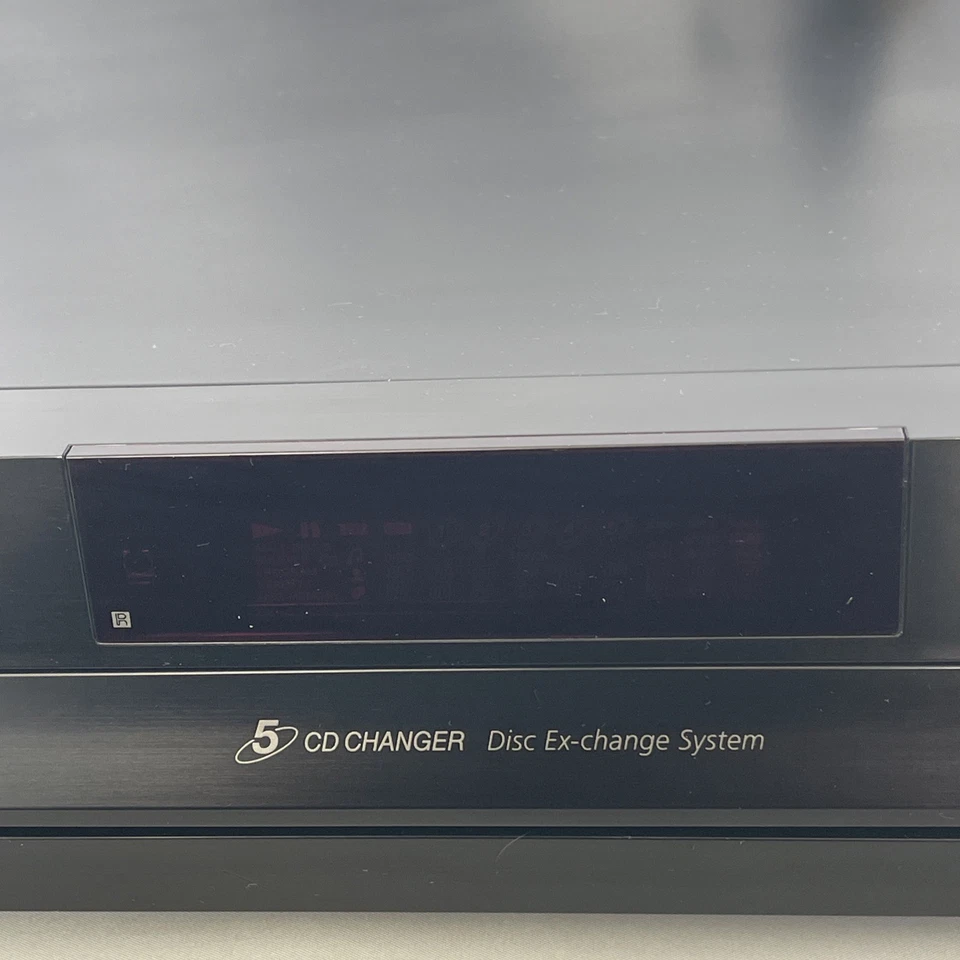 🔥🔥 Turns ON - SONY CDP-CE500 5 Disc CD Changer Player: FOR PARTS OR REPAIR - Image 3 of 4
