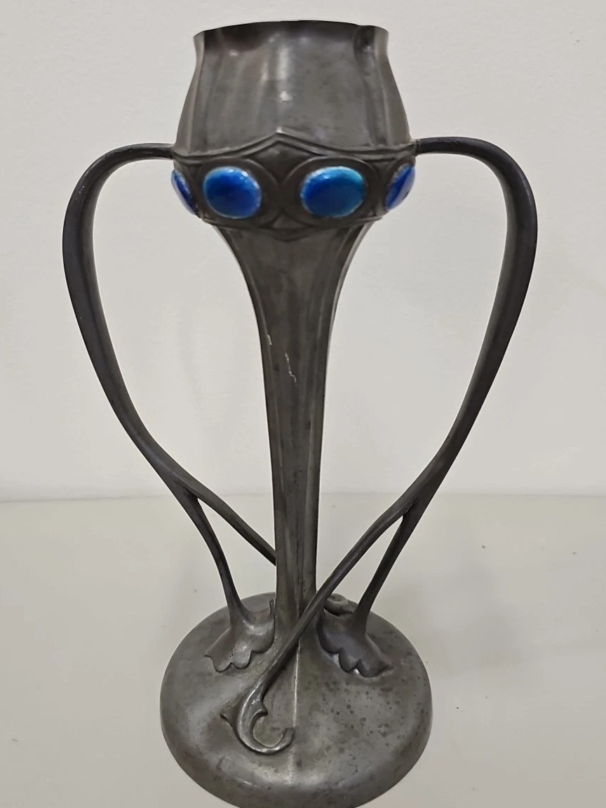 ARCHIBALD KNOX LIBERTY & Co. TUDRIC PEWTER TWIN HANDLED TULIP VASE