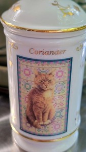 Lenox Cats of Distinction Coriander Spice Jar w/ Lid Porcelain Vintage 1990s