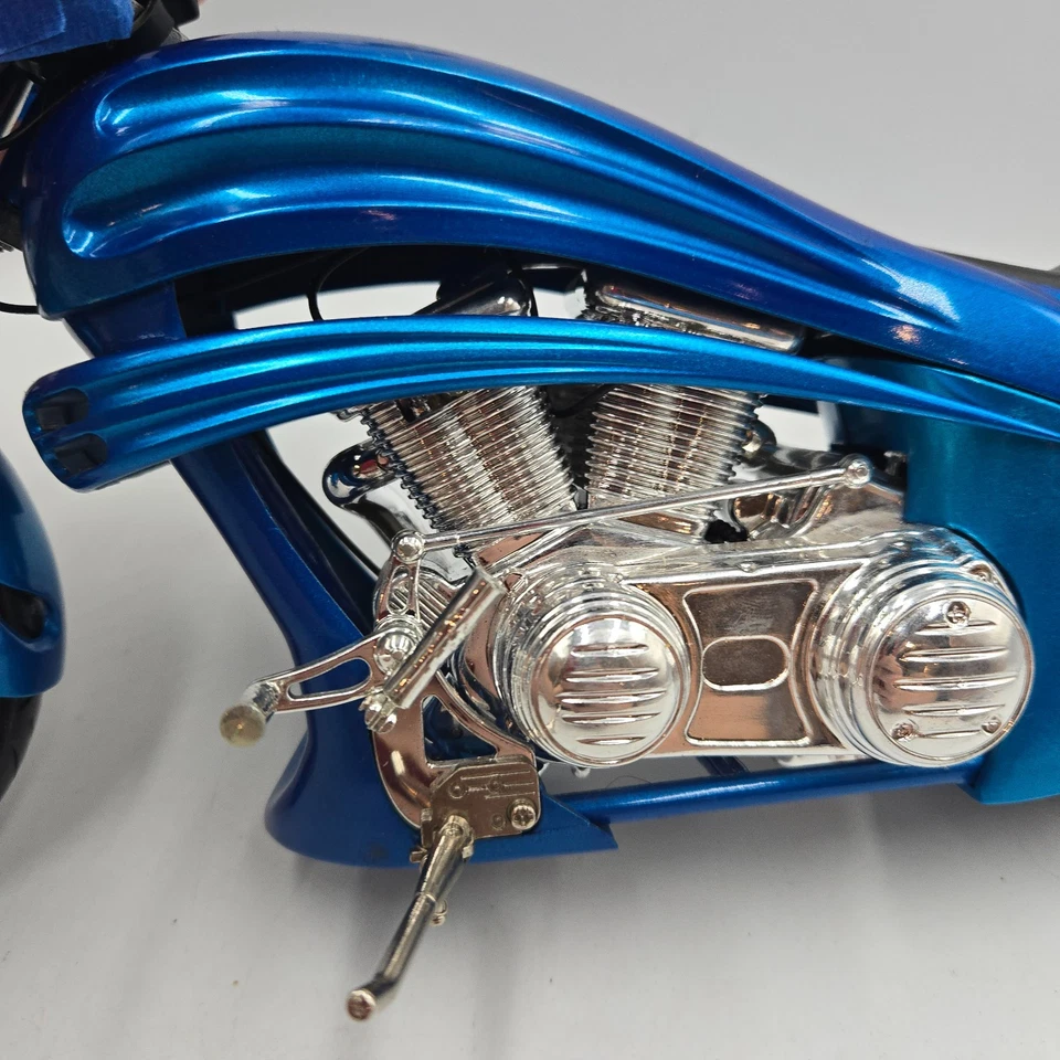 Arlen Ness 1/6 Scale Die-Cast Replica Motorcycles Plastic Model Figure - Image 2 of 4