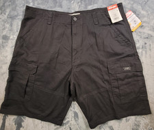 NWT Wrangler Five Star Cargo Shorts Men's Size 40 Black Low Stretch Relaxed Fit