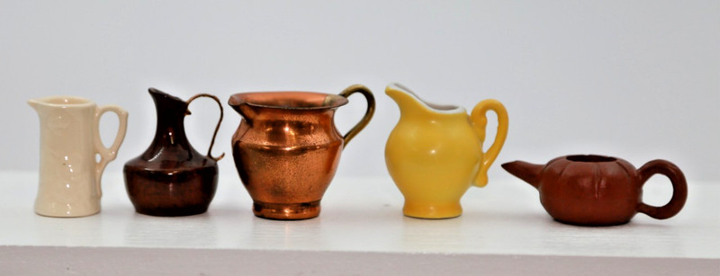 5 Collectible Pitchers.  #143