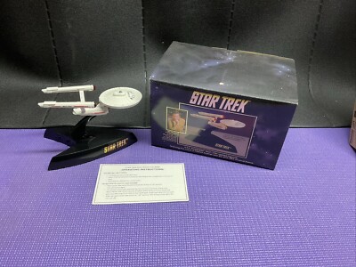 U.S.S. Enterprise NCC-1701 Lighted Figurine, Featuring Voice of William 47056 #2