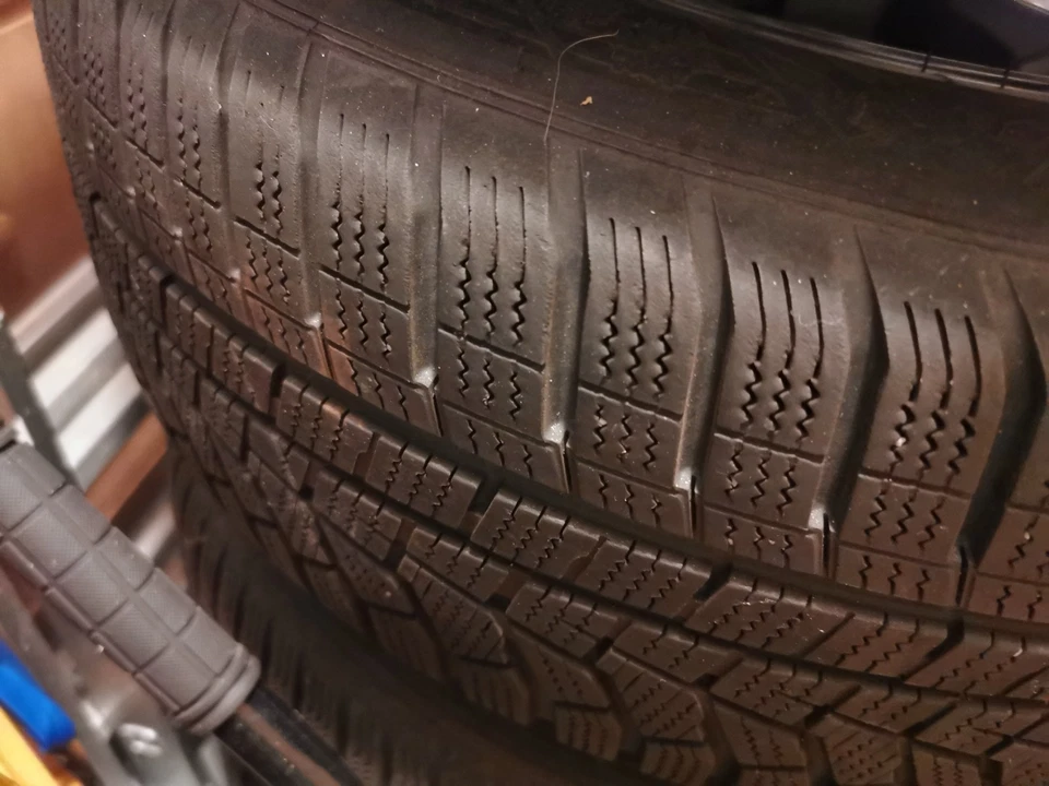 Winterreifen auf Alufelgen - Bild 3 von 3