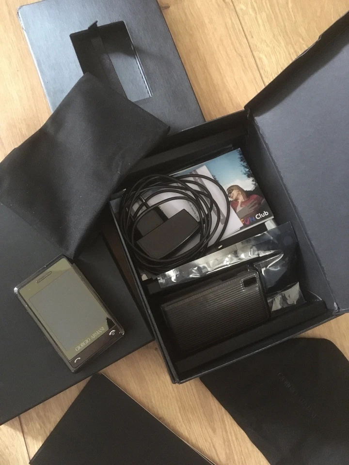 Samsung SGH-P520 GIORGIO ARMANI Original (Ohne Simlock) 3,2MP MP3 Touch TOP OVP - Bild 3 von 4