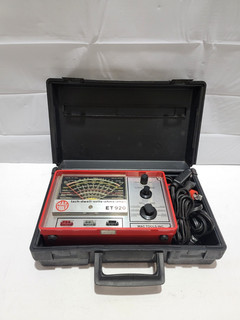 Mac Tools ET920 Tach Dwell Volts Ohms Amp Meter Tester UNTESTED