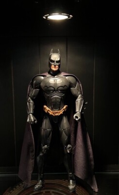 DC Comics Mattel Batman The Dark Knight Cape Action Figure 'Batman Begins' 2005