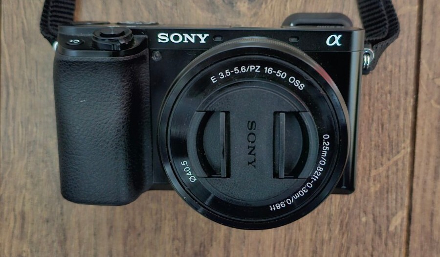 Sony Alpha a6100 24.2MP Mirrorless Camera kit with 1650mm lens Black