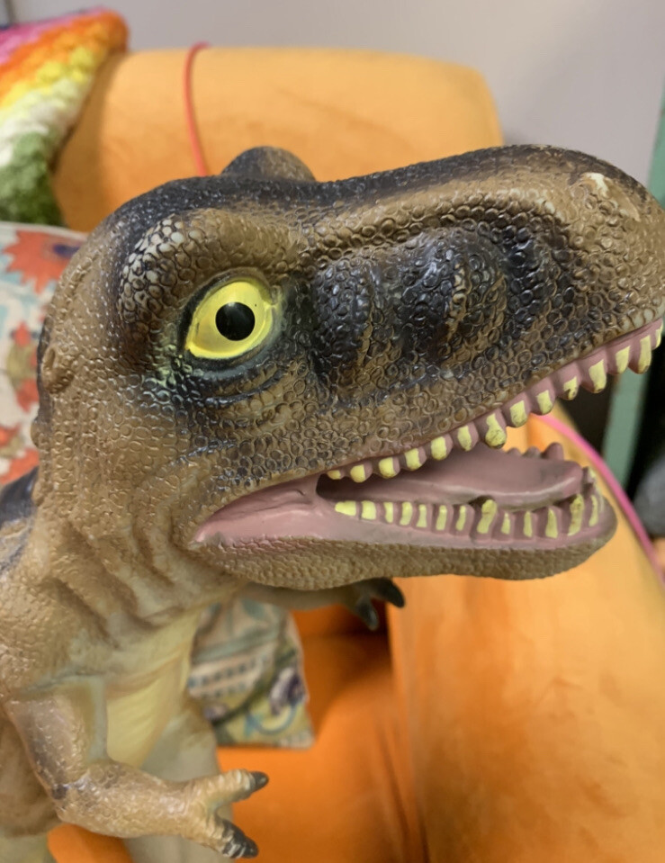 TOYS R US MAIDENHEAD LARGE TYRANNOSAURUS T-REX DINOSAUR RUBBER