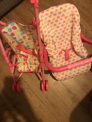 Spielzeugautositz und Kinderwagen