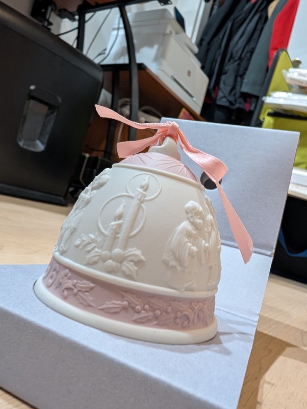 Lladro 1996 Christmas Bell With Original Box! #16297