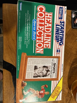 #ad Starting Lineup Headline Collection Joe Montana And Barry Sanders $12.00