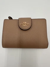 COACH Medium Corner Zip Wallet in Taupe Leather Style 6390 New Without Tag