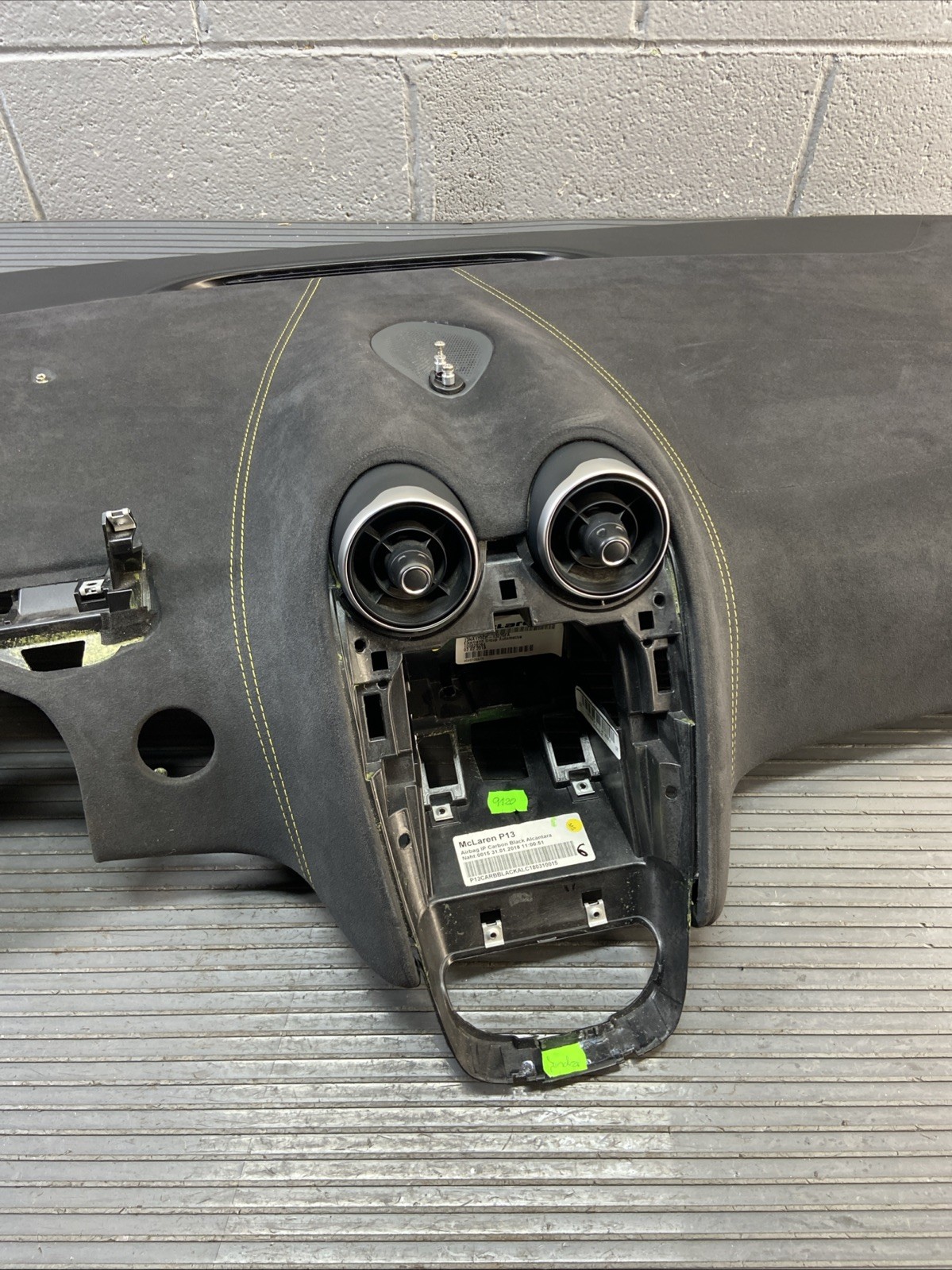 McLaren 570S Spider 2015-2021 Dashboard trim Black