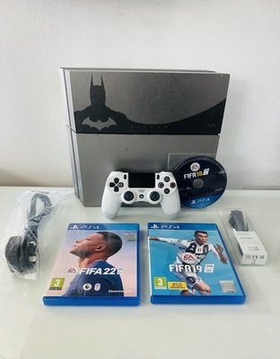 Batman Arkham Knight Playstation PS4 Konsole + Weiß Controller + Kabel + Spiele