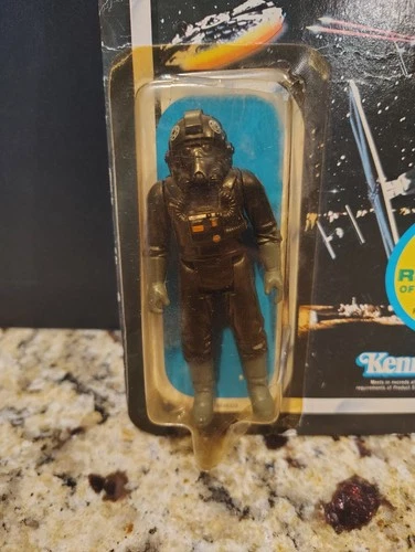 Tie Fighter Pilot 48 Back 1982 STAR WARS Vintage on Card RECARDED
