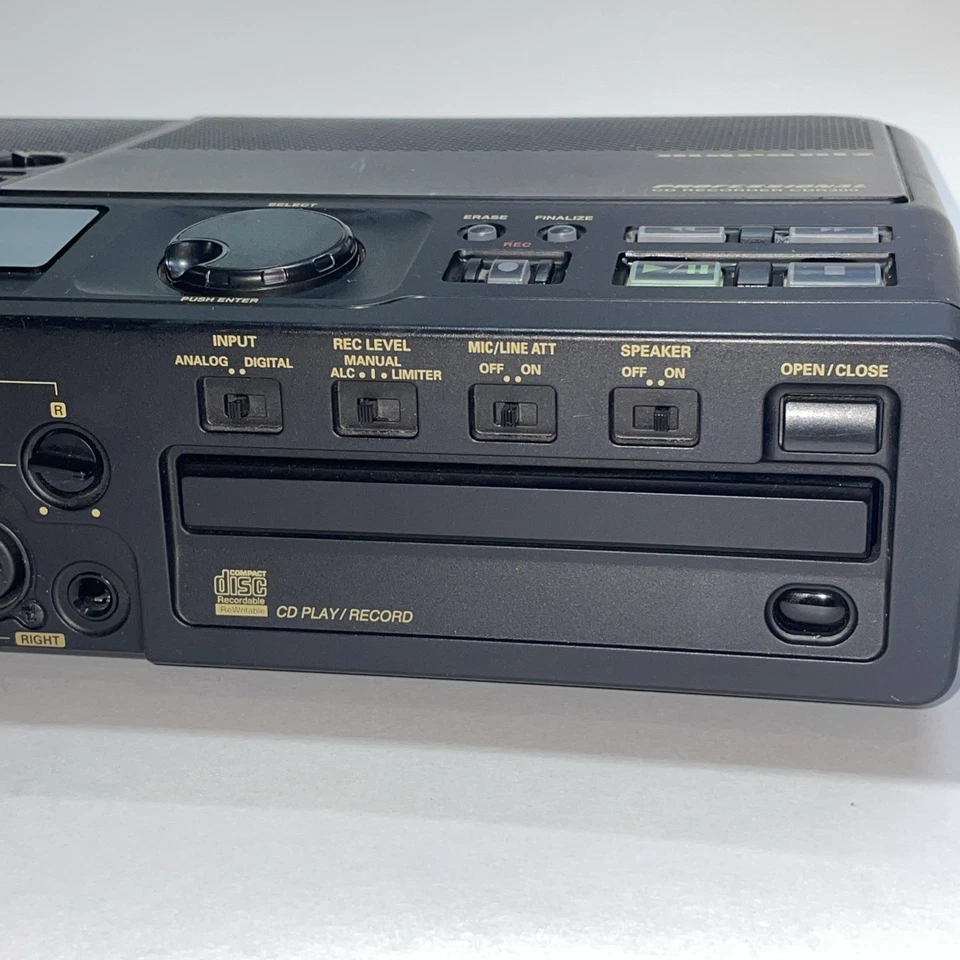 Marantz CDR300/U1B Professional CD Recorder / Player- Tested No remote - Image 4 of 4