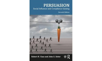 Persuasion: Social Influence and Compliance Gaining - Paperback NEW Seiter, John