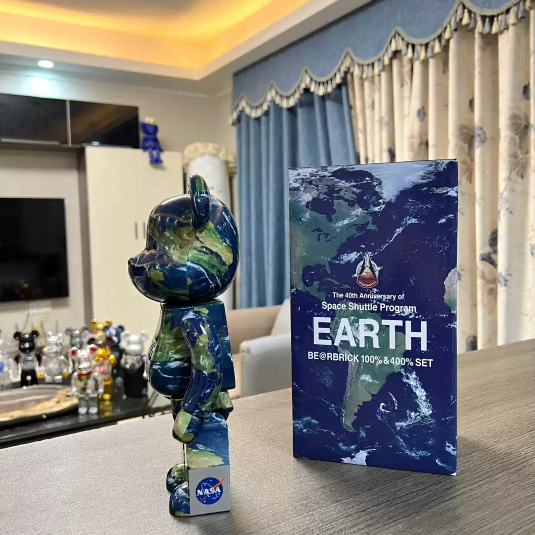 EARTH BE@RBRICK 100％ &amp; 400％ BE@RBRICK SERIES 50