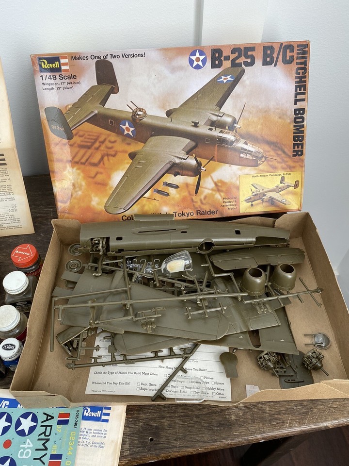 VINTAGE REVELL CURTISS P-40E FLYING TIGER 1/32 SCALE + B-25 Mitchell ...